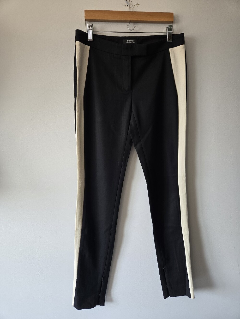 Babaton Lightweight Wool Tuxedo Stripe Ankle Pants. Size 4
